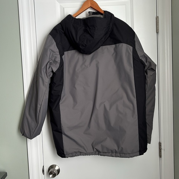 Men’s Columbia winter coat - Picture 4 of 4